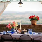Wunderschoene In Mit Grosser Terrasse By Interhome 아파트 코르토나